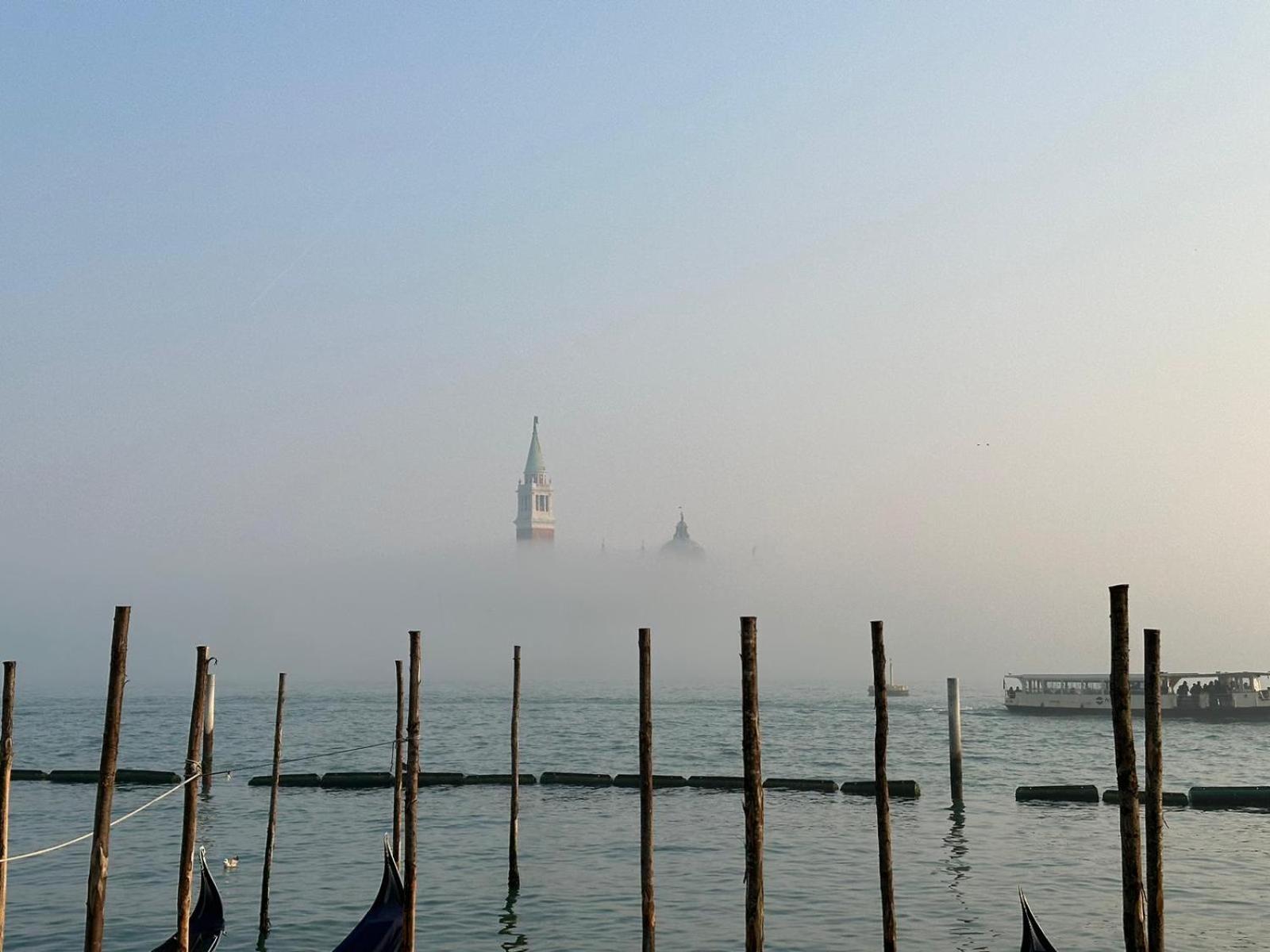 Ca' Delfina Holiday Home Venedig Exterior foto