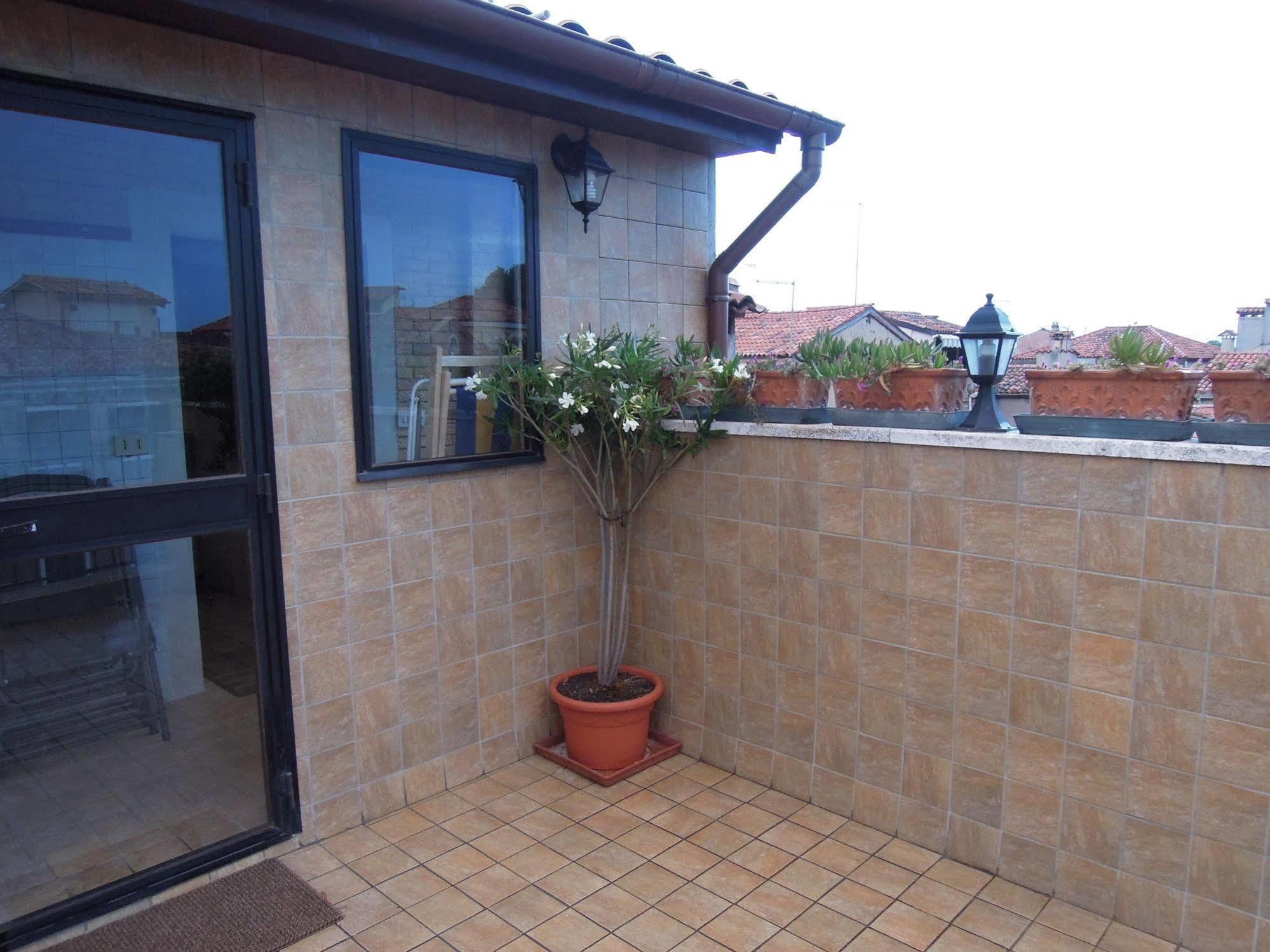 Ca' Delfina Holiday Home Venedig Exterior foto