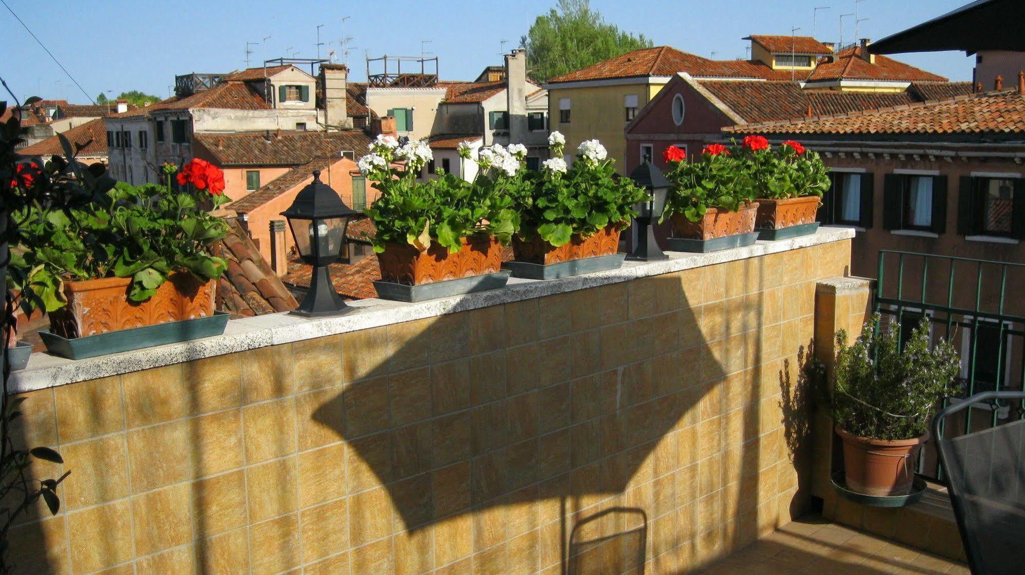 Ca' Delfina Holiday Home Venedig Exterior foto